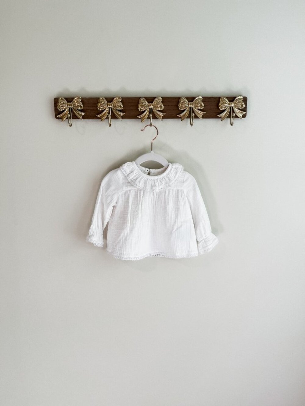 Serendipity Size 6M White Long Sleeve Baby Blouse with Lace Trim